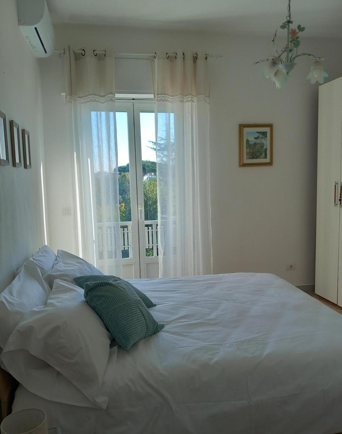 Apartment Sunny 20 Min St Peter By Train Rom